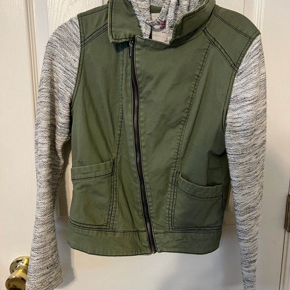 Mossimo sz SMALL jacket- so cute!